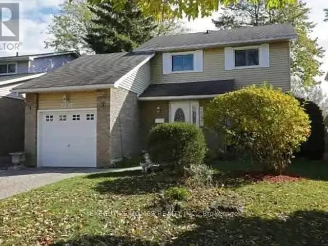 3 Bedroom House Oakville ON 104506941