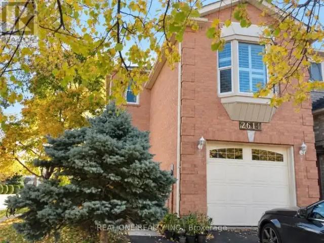 3 Bedroom House Oakville ON 105565575