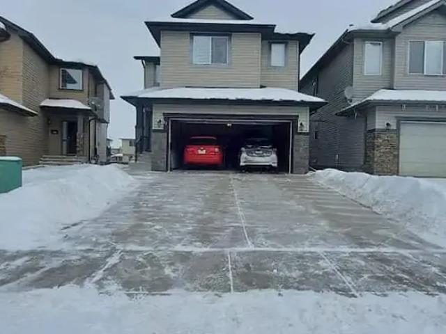 3 Bedroom House Okotoks AB 104181107
