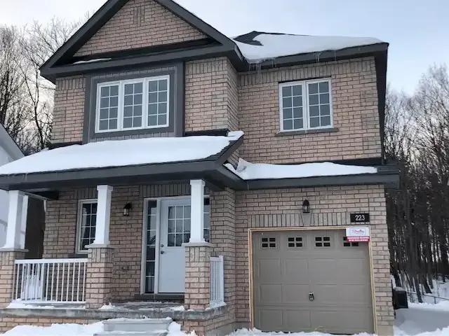 3 Bedroom House Orillia ON 104183000