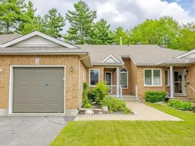 3 Bedroom House Ottawa ON 104182191