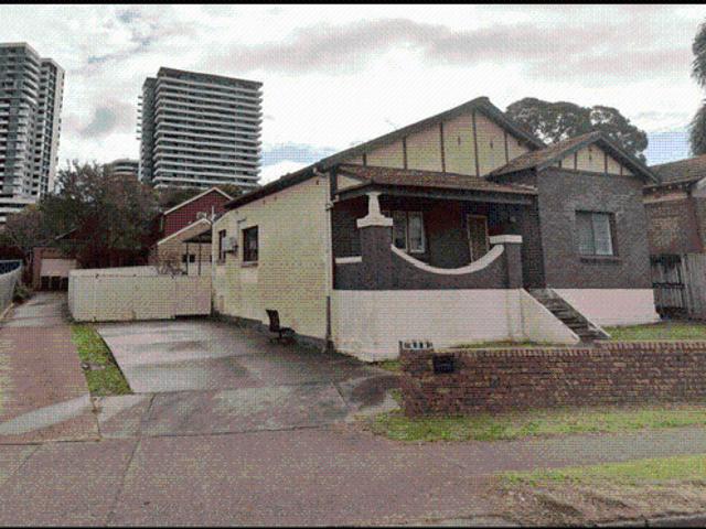 3 Bedroom house located near station