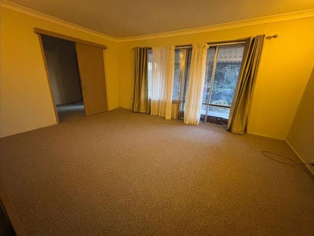 3 BEDROOM HOUSE LOCATED SOUTH TAMWORTH