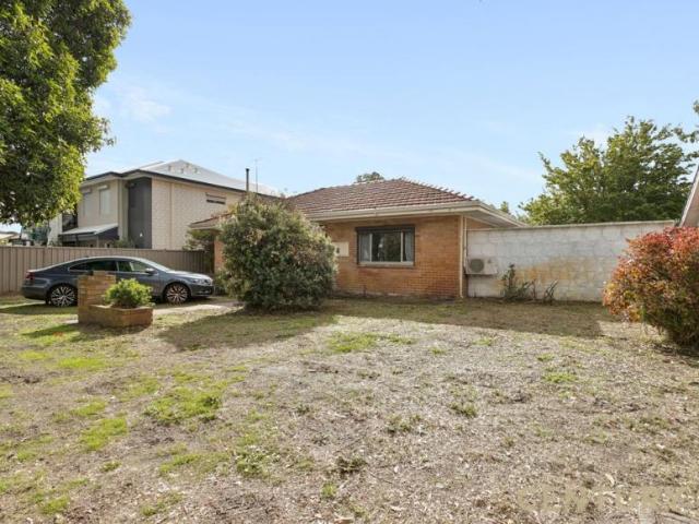 3 Bedroom House Lathlain, WA 104684548
