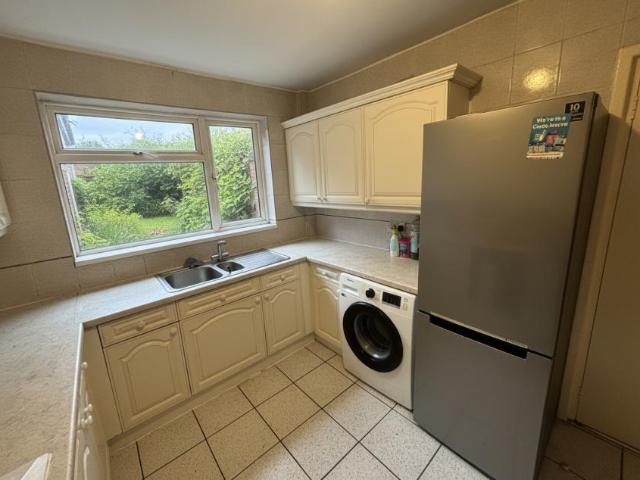 3 Bedroom House Lenton East Midlands 103091337