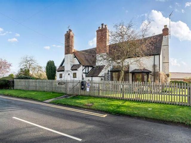 3 Bedroom House Littleworth Littleworth 101675319