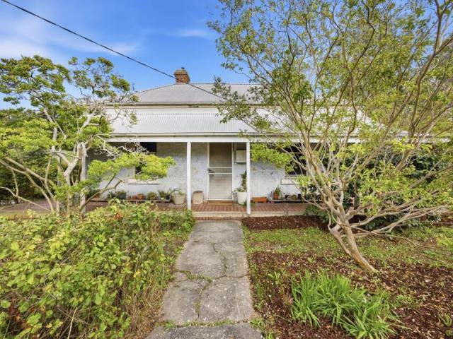3 Bedroom House Lilydale VIC 102763490