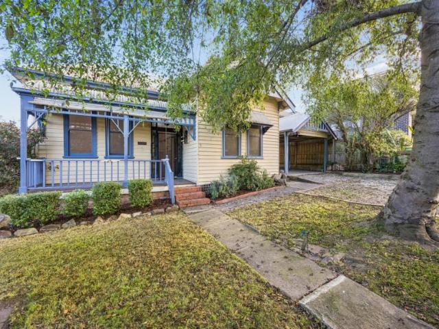3 Bedroom House Lilydale VIC 105825442