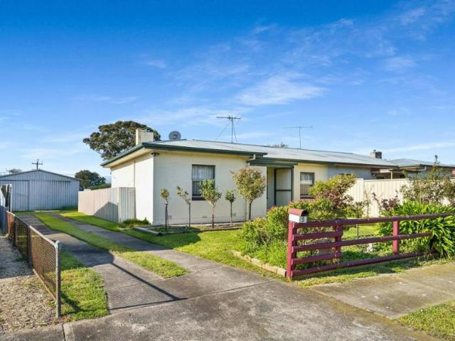 3 Bedroom House Mount Gambier SA 105943941
