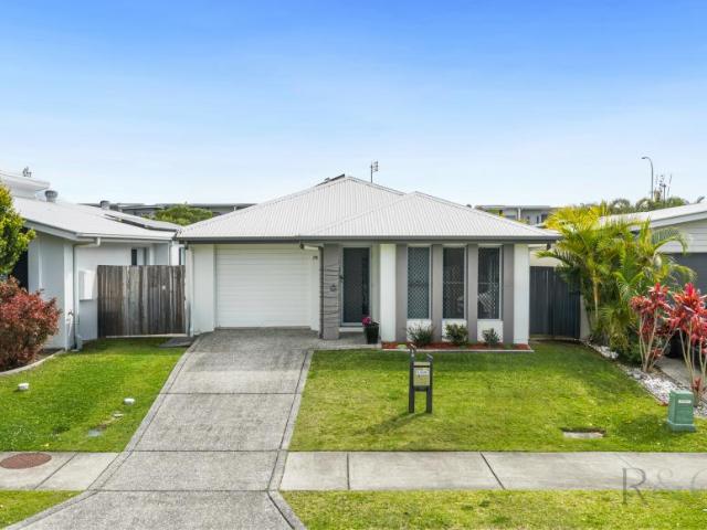 3 Bedroom House Mountain Creek QLD 105556182