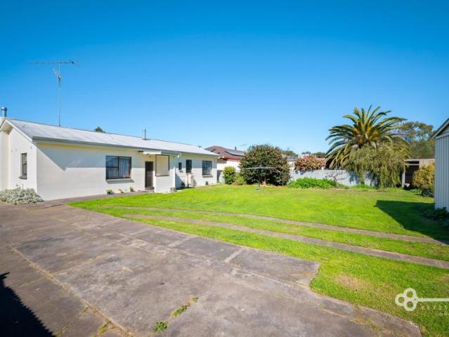 3 Bedroom House Moorak SA 105285151
