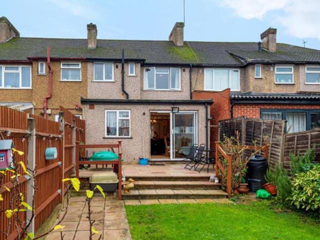 3 Bedroom House Morden Greater London 101675842