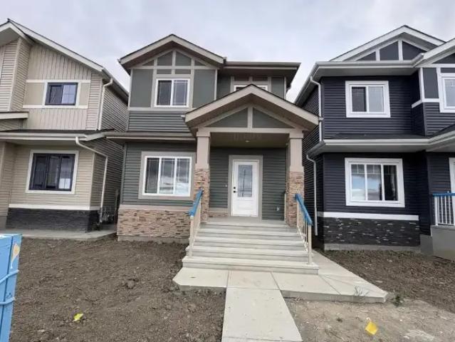 3 Bedroom House Morinville AB LS105234918