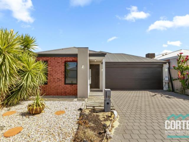 3 Bedroom House MADDINGTON WA 102883440