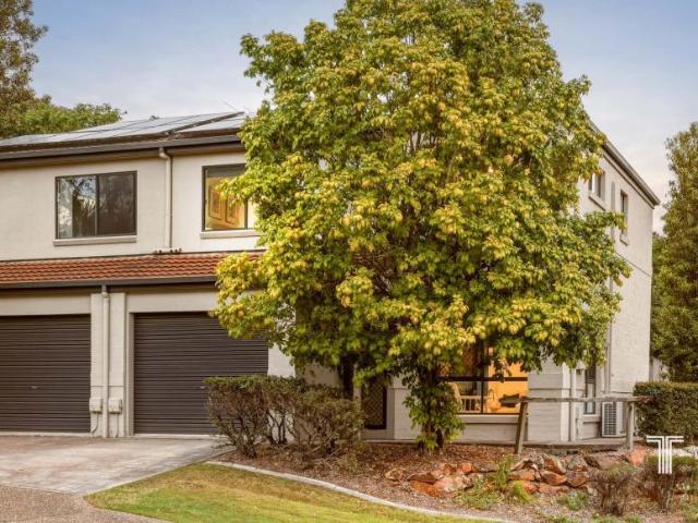 3 Bedroom House Manly West QLD 105252326