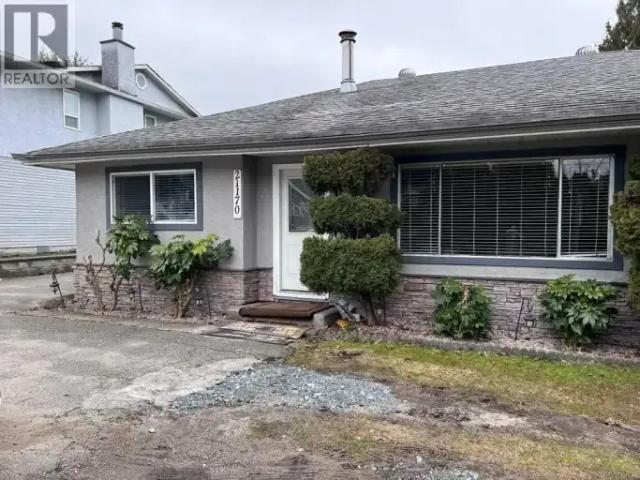 3 Bedroom House Maple Ridge BC 105581160