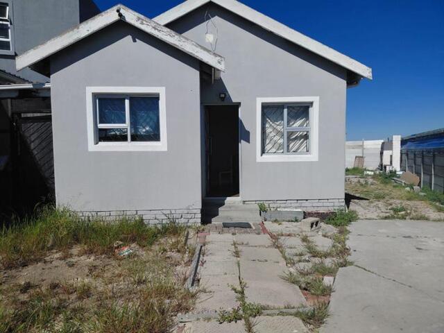 3 Bedroom House Mitchells Plain Western Cape 105708688