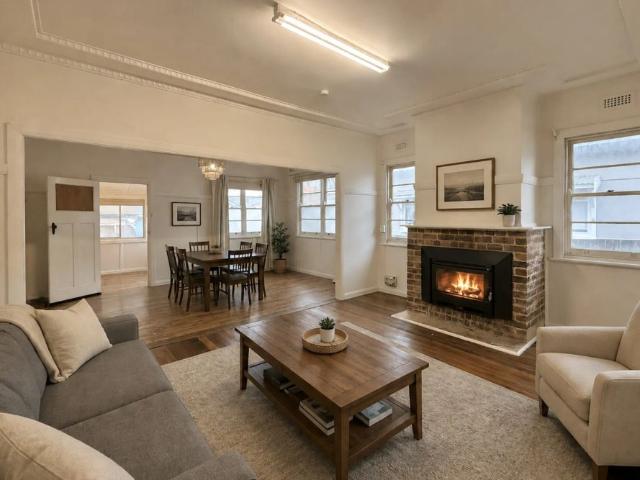 3 Bedroom House Minutes from CBD