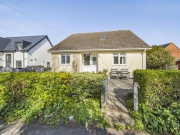 3 Bedroom House Mumbles Mumbles 101797109