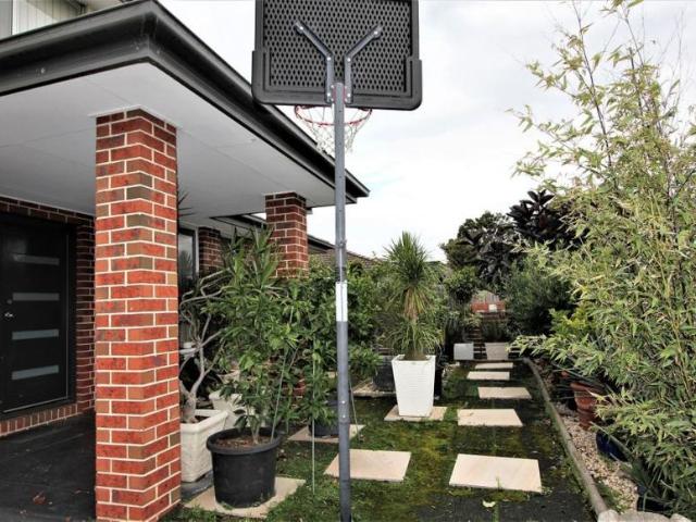 3 Bedroom House Noble Park, 105077157