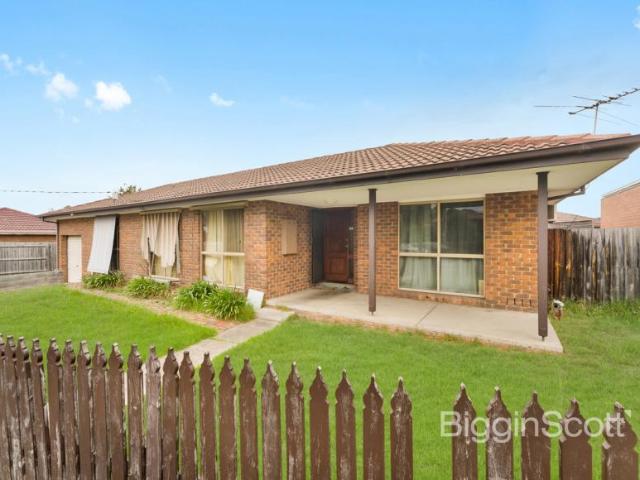 3 Bedroom House Noble Park North VIC 101583240