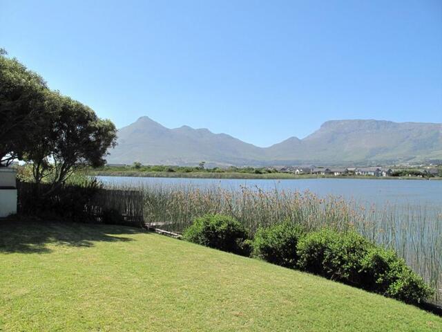 3 Bedroom House Noordhoek Western Cape LS103429881