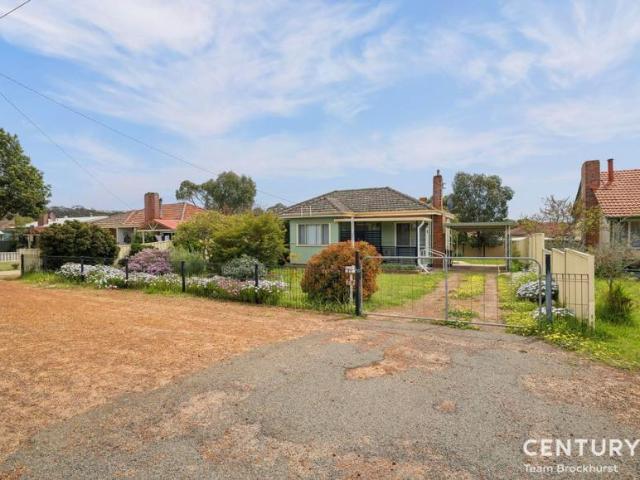 3 Bedroom House Narrogin, WA 105707249