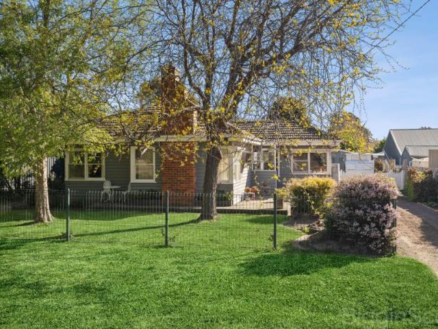 3 Bedroom House Newstead VIC 101583172