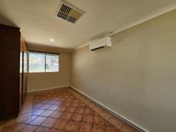 House to rent in Alice Springs County - Garden