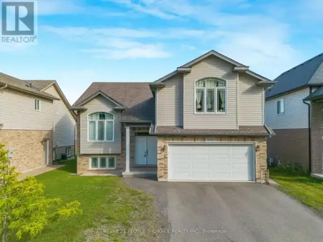 3 Bedroom House Niagara Falls ON 105004887