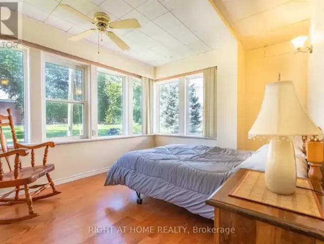 3 Bedroom House Niagara Falls ON 105327200