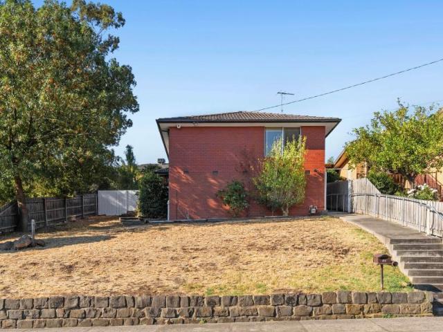 3 Bedroom House Niddrie VIC 105819505