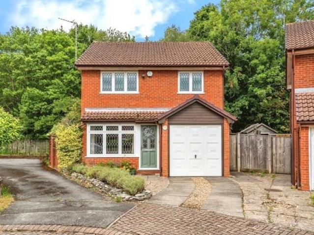 3 Bedroom House Southampton Hampshire 101931445