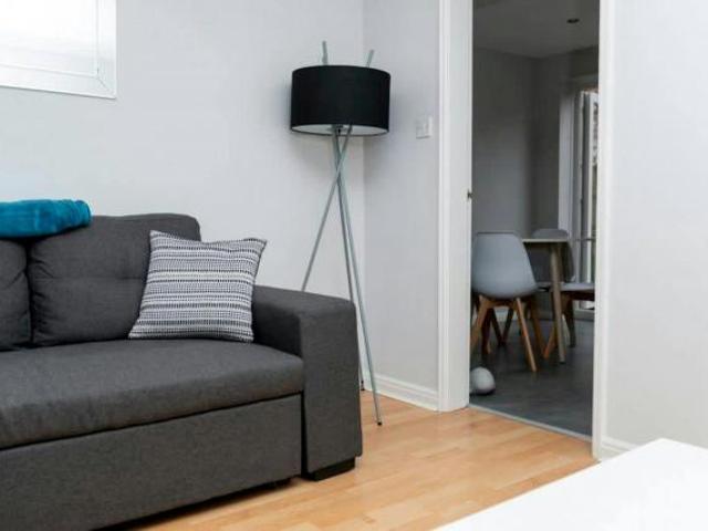 3 Bedroom House Solihull Solihull 84459459