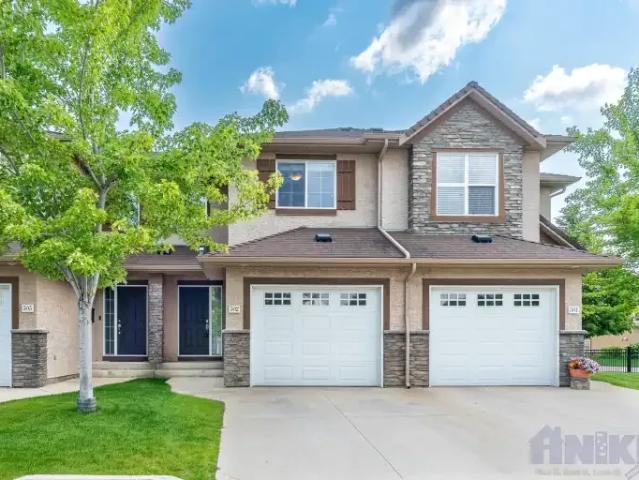 3 Bedroom House Saskatoon SK 104863875