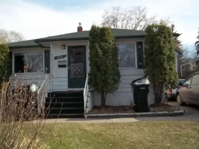 3 Bedroom House Saskatoon SK 105100825
