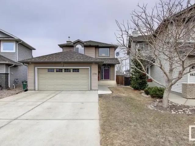 3 Bedroom House Sherwood Park AB 104991414