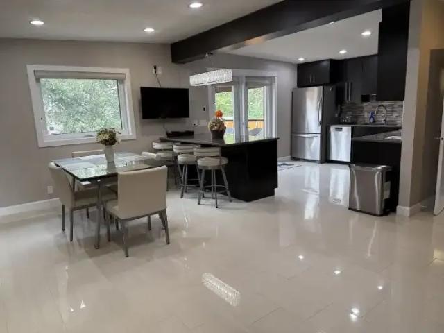 3 Bedroom House Sherwood Park AB 104322164
