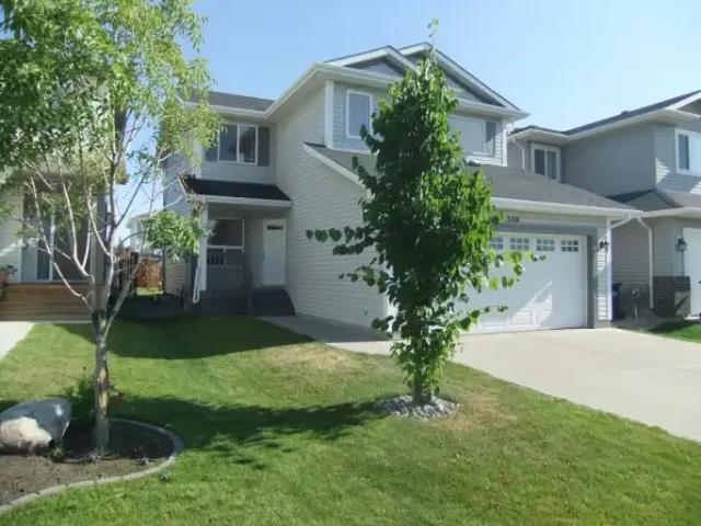 3 Bedroom House Sherwood Park AB 105623455