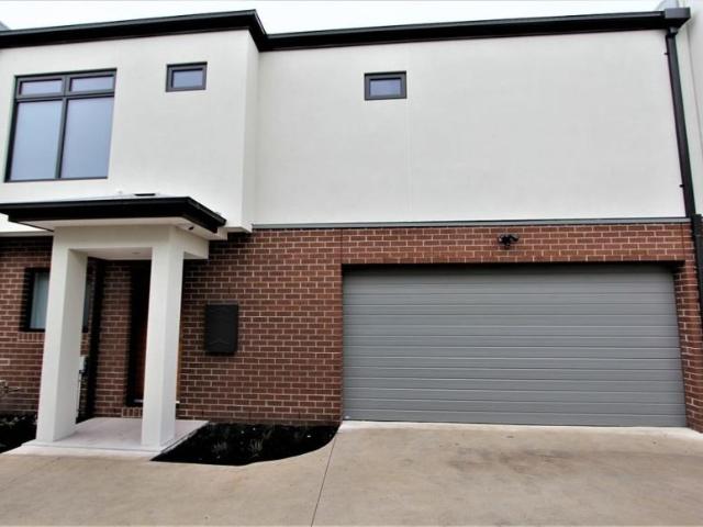 3 Bedroom House Springvale, VIC 105152716
