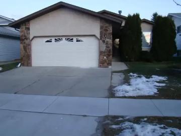 3 Bedroom House Spruce Grove AB 103355243