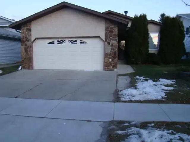 3 Bedroom House Spruce Grove AB 103355243