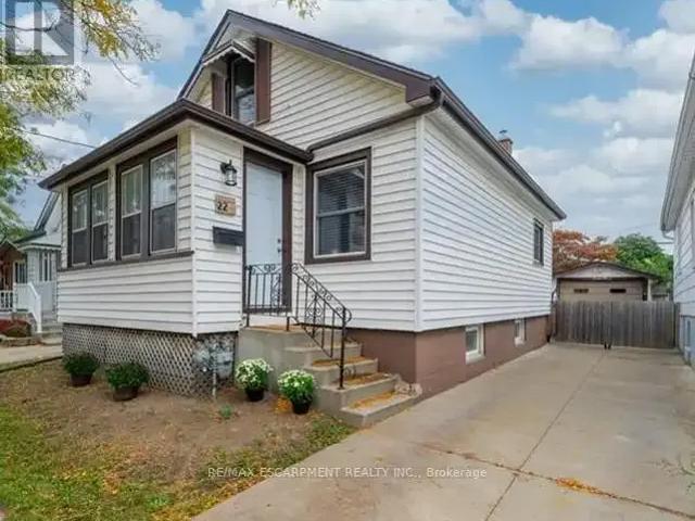 3 Bedroom House St. Catharines ON 103879698