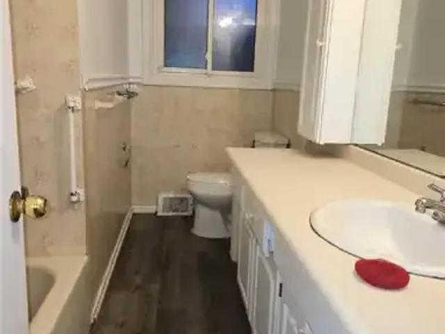 3 Bedroom House St. Catharines ON 104941167