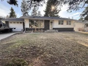3 Bedroom House St. Albert AB LS101948383