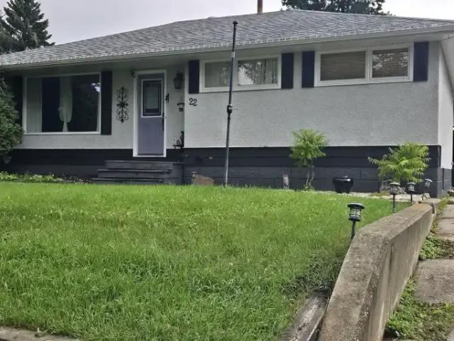 3 Bedroom House St. Albert AB 104401549