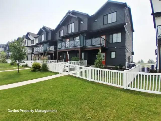 3 Bedroom House St. Albert AB 104434170