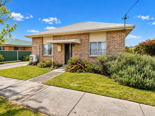 3 Bedroom House St Helens TAS 106075297