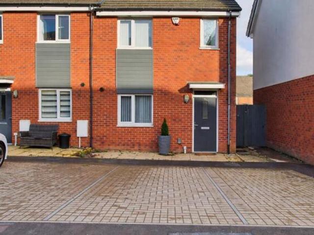 3 Bedroom House Swansea Swansea 101743266