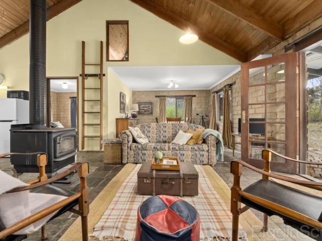 3 Bedroom House Porcupine Ridge VIC 101583221